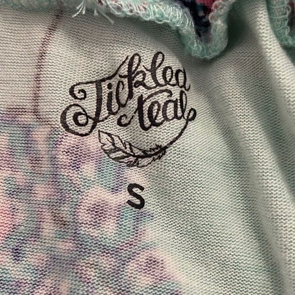 Tickled Teal S Floral Off Shoulder Top - Picture 5 of 5